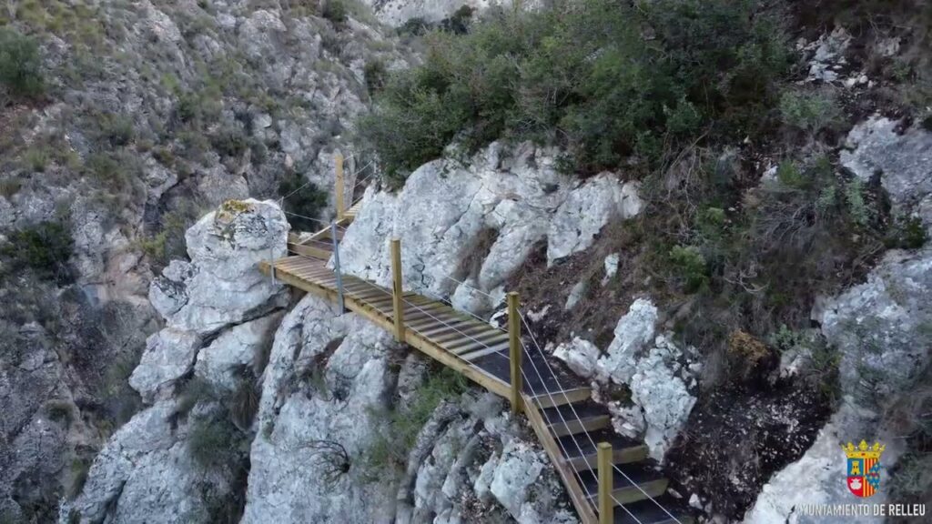 Promenez vous sur la passerelle de Releu