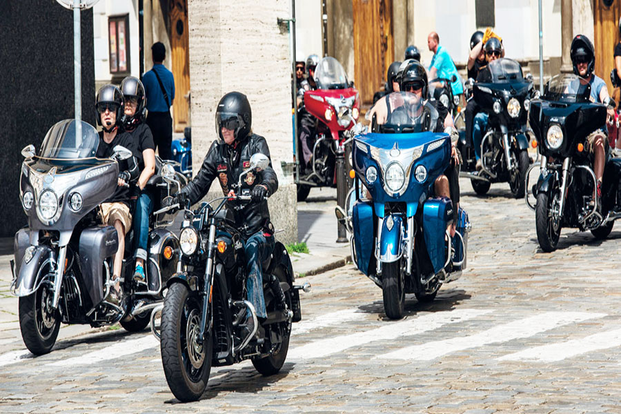 Rassemblement de motards à Alicante