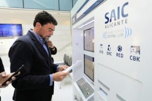 Installation du premier cyber kiosque à Alicante